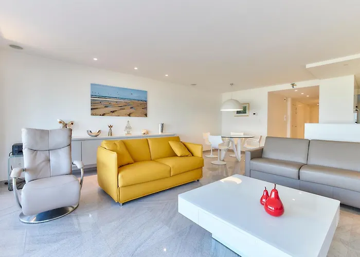 Lecomte - The Shoreline 74 아파트 *